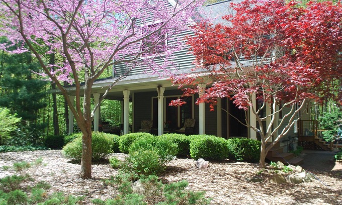 Fennville Casa | Casa de lujo en un entorno arbolado privado cerca del lago Michigan