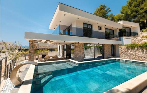 Komarna Casa | Beautiful Home In Slivno With Wifi