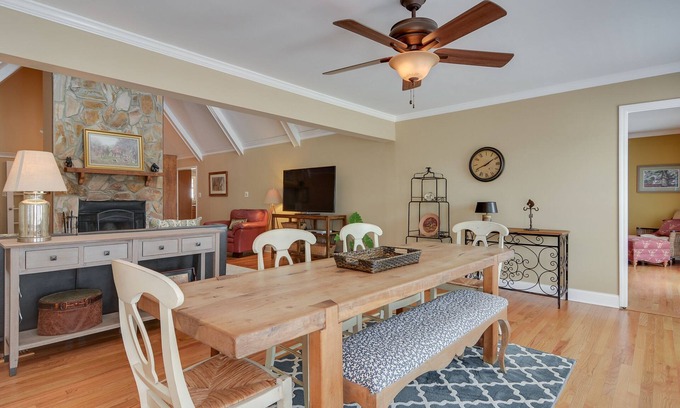 Aiken Casa | Hermosa casa en Horse Farm, trae caballos o tus amigos, ¡cerca del golf también!