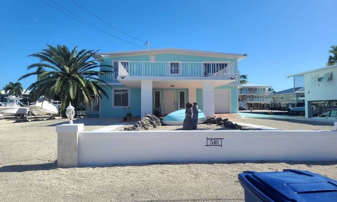 Largo Sound Village Casa | Hermosa casa frente al mar en Key Largo sin espacio para una estadía mínima de barco 28 noches