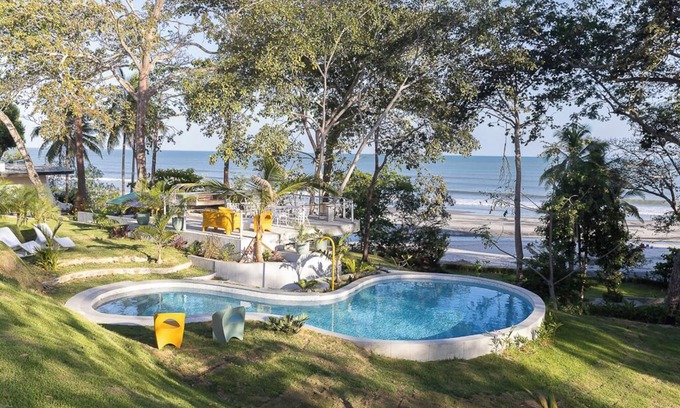 Boca Corona Cabina | Hermosa casa frente a la playa en complejo de playa - Piscina compartida