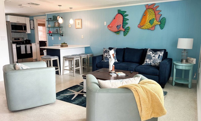 Englewood Casa | Beautiful House 🏖️ Newly Renovated Jan 2025😀Kayaks, Bikes,Beach Chairs,Fire Pit