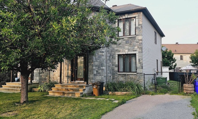 Plateau Casa | Beautiful house 🏠 of 5 bedroom + sofa bed, quiet and family neighborhood.