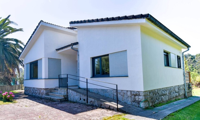 Santona Villa | Espectacular casa en la playa de Berria.