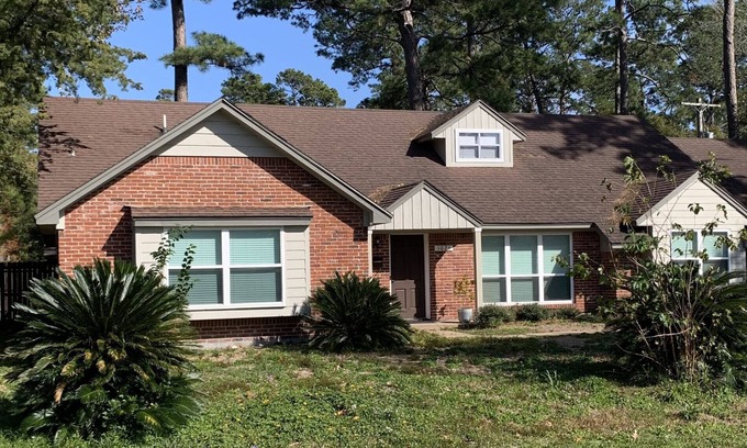 Dickinson Casa | Beautiful house with 4 bedrooms and 3 bathrooms