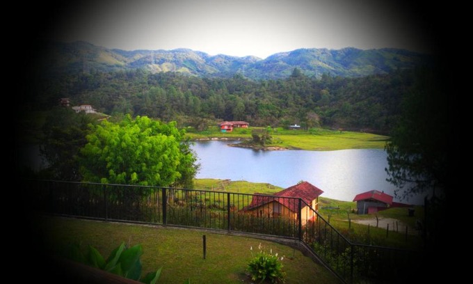 Guatape Villa | Beautiful Lake View Villa. Lake Access & Near Town