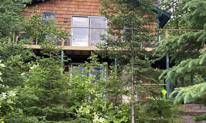 Iron River Cabaña | Beautiful Lakeside Cottage on a Quiet Lake