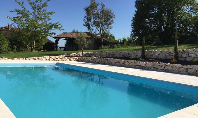 Labastide-Paumes Otro | Grande y hermoso albergue pajar de 2-4, preciosa piscina, vistas impresionantes, Midi-Pyrénées