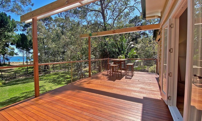 Amity Point Casa | Beautiful Large Home with Beach Access