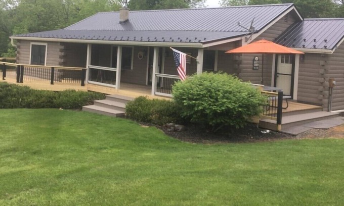 Starrucca Cabina | Hermosa casa de troncos en el noreste de Pennsylvania