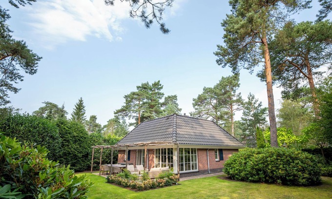 Beekbergen-Zuid Villa | Hermosa villa en el medio del bosque con mucha privacidad