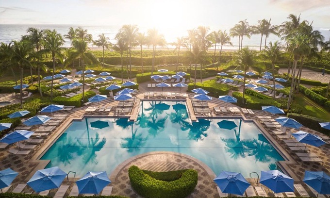 Palm Beach Shores Complejo | Beautiful Marriott Ocean Point Resort - Studio Villa - on the beach.