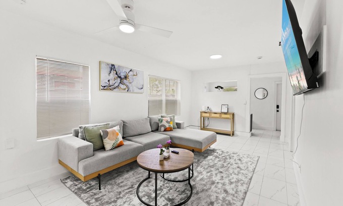 Sailboat Bend Casa | Beautiful Modern Home in Downtown Fort Lauderdale