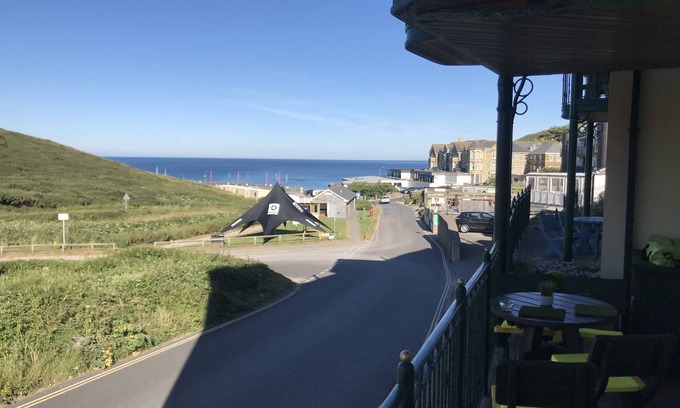 Newquay Apartamento | Hermoso y moderno apartamento con vistas al mar en WatergateBay