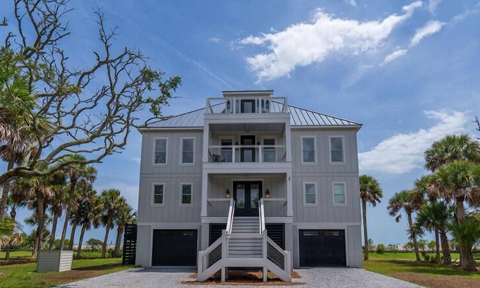Edisto Island Casa | Beautiful Oceanfront Just Built 5 bedroom 5 1/2 bath home in Private Community.