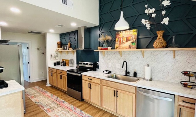 Spartanburg Casa | Beautiful Pet Friendly Home in Central Spartanburg Sleeps 6