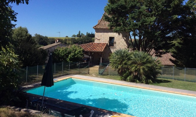 Monjoi Otro | Hermoso Pigeonnier, bien restaurado, con piscina privada.