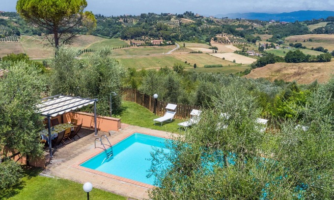 San Miniato Villa | Estupenda casa de vacaciones privada para 8 personas con piscina privada, WIFI, A/C, TV y terraza