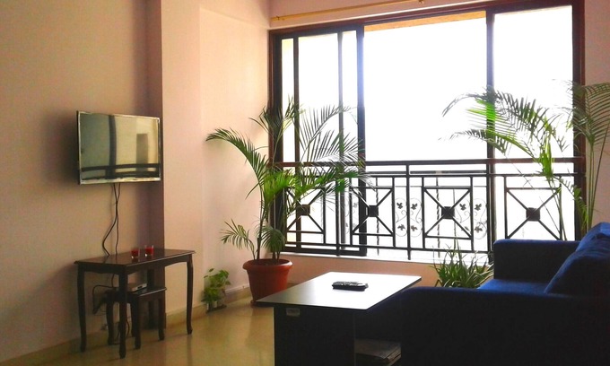 Hiranandani Gardens Cama Y Desayuno | Hermosa habitación privada, jardines Hiranandani Powai