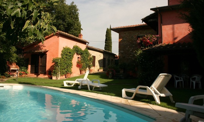 Lucignano Villa | Estupenda casa de vacaciones privada para 12 personas con WIFI, piscina privada y TV