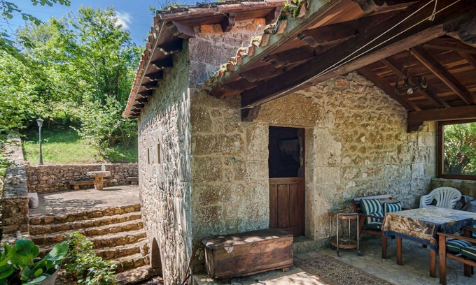 Herrerias Casa | Estupenda casa de vacaciones privada para 2 personas con TV, terraza y aparcamiento