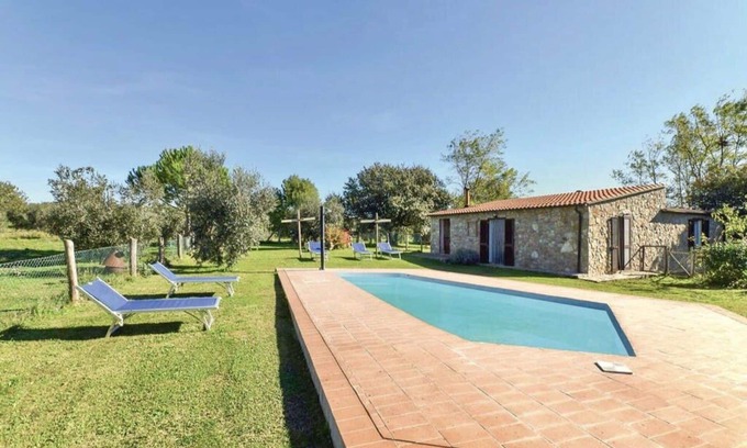 Pitigliano Villa | Casa de vacaciones privada con WIFI, piscina privada, mascotas permitida, vista panorámica