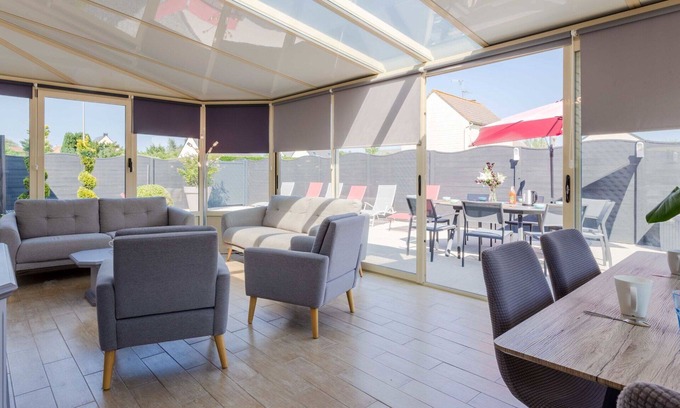 Creances Casa | Estupenda casa de vacaciones privada para 8 personas con WIFI, TV, terraza y mascotas permitida