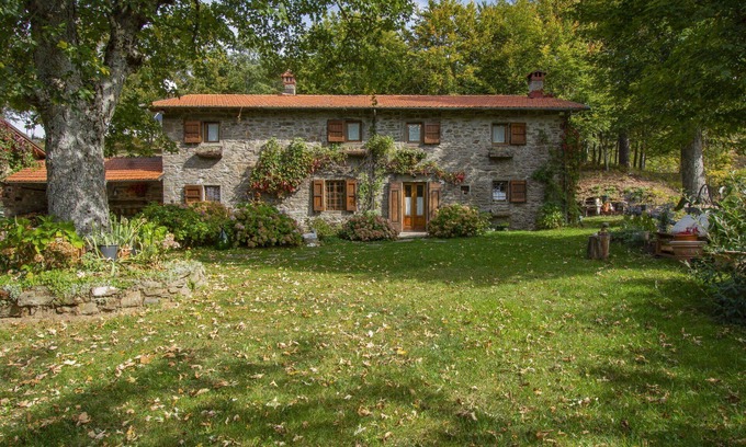 San Marcello Pistoiese Casa | Estupenda casa de vacaciones privada con piscina privada, WIFI, TV, terraza y mascotas permitida