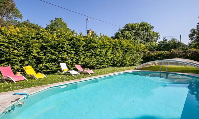 Ploumilliau Casa | Preciosa casa de vacaciones privada con piscina privada, WIFI, TV, terraza y mascotas permitida