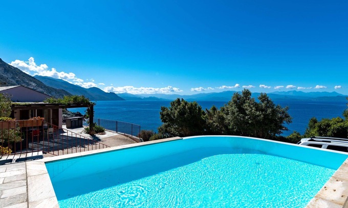 Canari Casa | Preciosa casa de vacaciones privada con WIFI, piscina privada, A/C, TV, patio y mascotas permitida