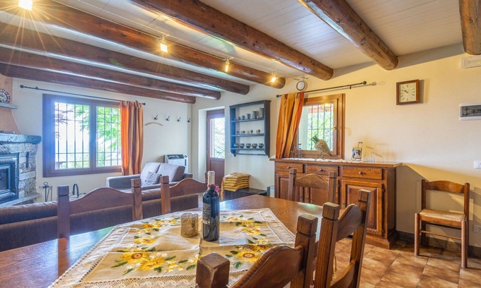 Trarego Viggiona Casa | Preciosa casa de vacaciones privada para 6 personas con WIFI, TV, patio y mascotas permitida