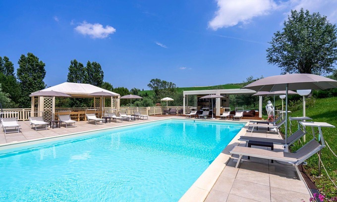 Dogana Villa | Preciosa casa de vacaciones privada con sauna, jacuzzi, A/C, piscina privada, WIFI, TV, patio