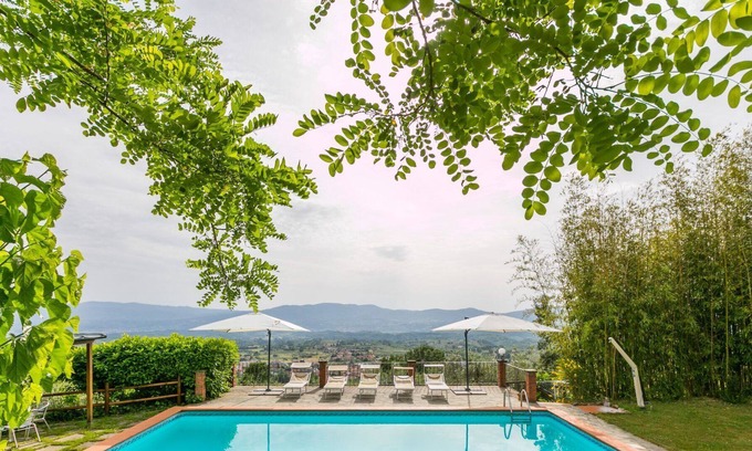 Bivio Pozzo Villa | Casa de vacaciones privada con piscina privada, WIFI, TV, patio, vista panorámica, aparcamiento