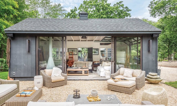 Noyack Cabaña | Hermoso Sag Harbor ~ Pasos del agua ~ PUBLICADO EN LA BUENA CASA MANTENIENDO