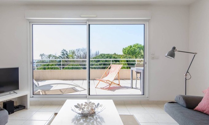Le Couchant Apartamento | Precioso apartamento amplio y moderno con vista al mar, clasificado 4 estrellas Ref. LGM62HTH