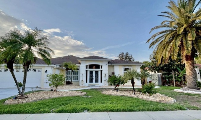 West Melbourne Casa | BEAUTIFUL & SPACIOUS 3 BEDROOMS HOME WITH LAKE VIEW