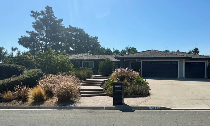 Corona Casa | Beautiful Spacious one story pool home