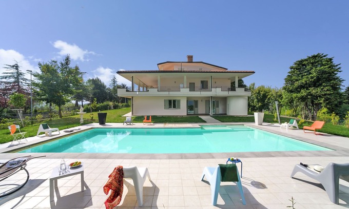 Tavullia Apartamento | Hermosa estancia en Tavullia
