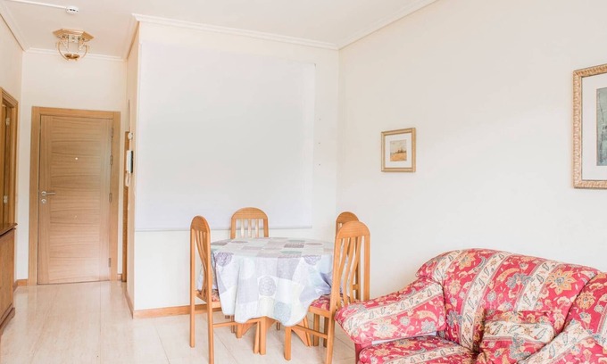 Alcabre Apartamento | Apartamento Turístico Samil 55 Enfrente Playa 2o