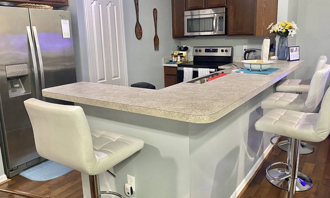 Buena Ventura Lakes Casa | Beautiful townhome close to Disney, Orlando airport and Universal.