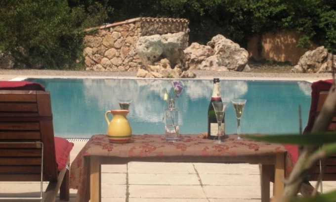 Saint-Paul-en-Foret Villa | "Esta villa es excelente, con un espacio exterior excepcional. El área es hermosa "