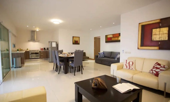 Monterrey Apartamento | NUEVO Departamento + Preciosa Vista + Gran Ubicación