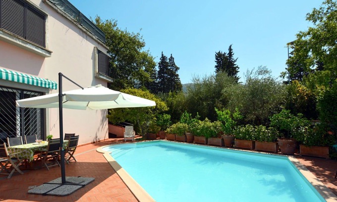Prato Casa | Preciosa casa de vacaciones para 6 personas con WIFI, piscina privada, TV, terraza y aparcamiento