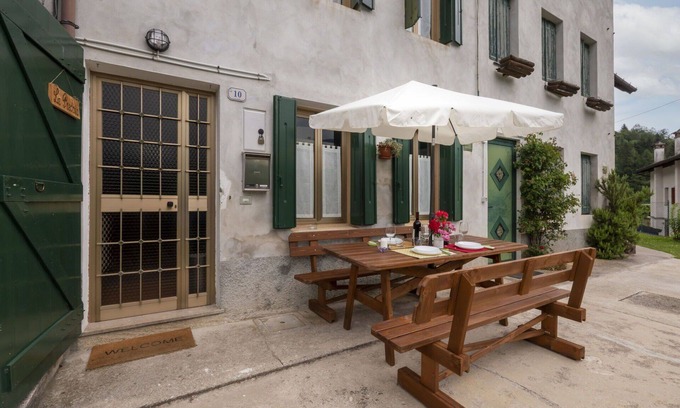 Barcis Casa | Maravillosa casa de vacaciones para 8 personas con TV y patio