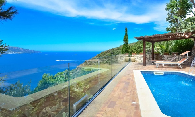 Termini Villa | Hermosa VILLA BACCO con impresionantes vistas al mar, piscina, jardín y terraza.