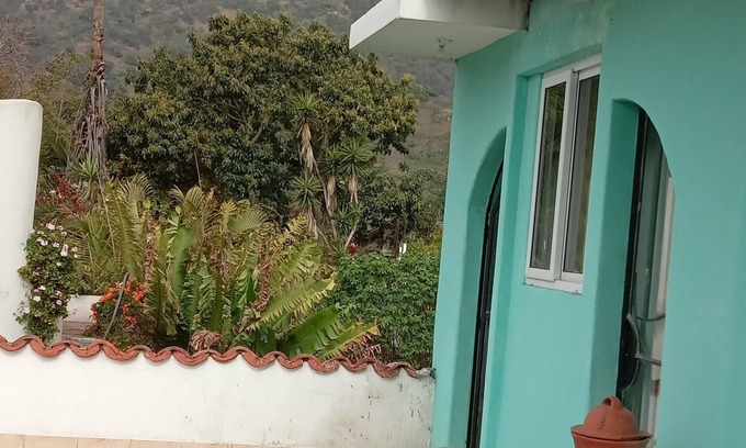 Santiago Atitlan Cabina | Beautiful Wifi Lodge in Santiago Atitlán. Santiago Lakeview Villa: 2 bedroom.