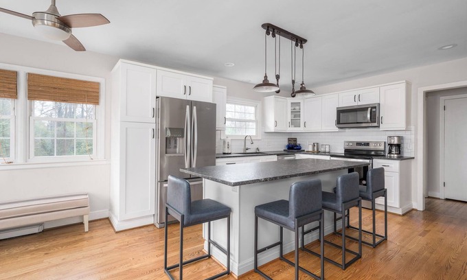 Greensboro Casa | Beautifully renovated home close to it all!