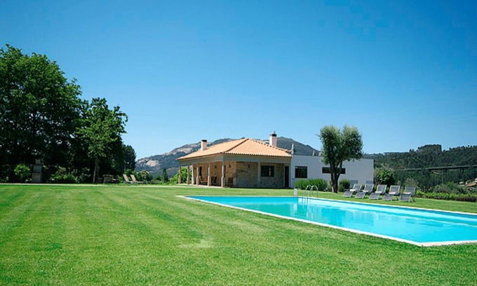 Fornelos Villa | Beautifully Restored Ponte de Lima Farm House | 6 Bedrooms | Quinta Fornelos | Private Pool & Surrounded by Hectares of Vineyards
