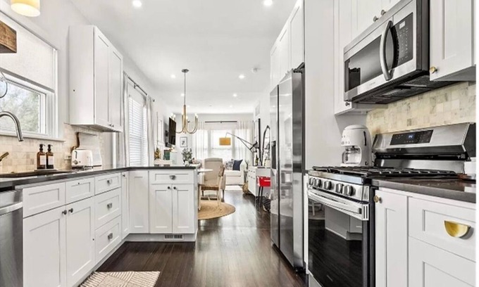 Mar Lee Casa | Beautify styled 3-bedroom home near Sloan's Lake with backyard and garage.