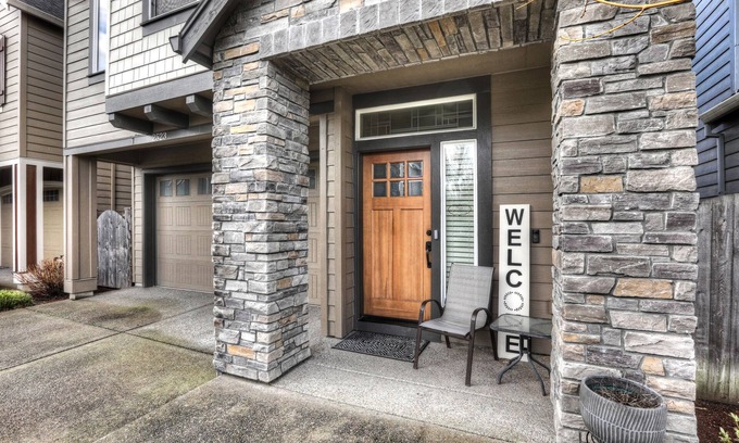 Orenco Casa | Beaverton Bliss- Family friendly executive living